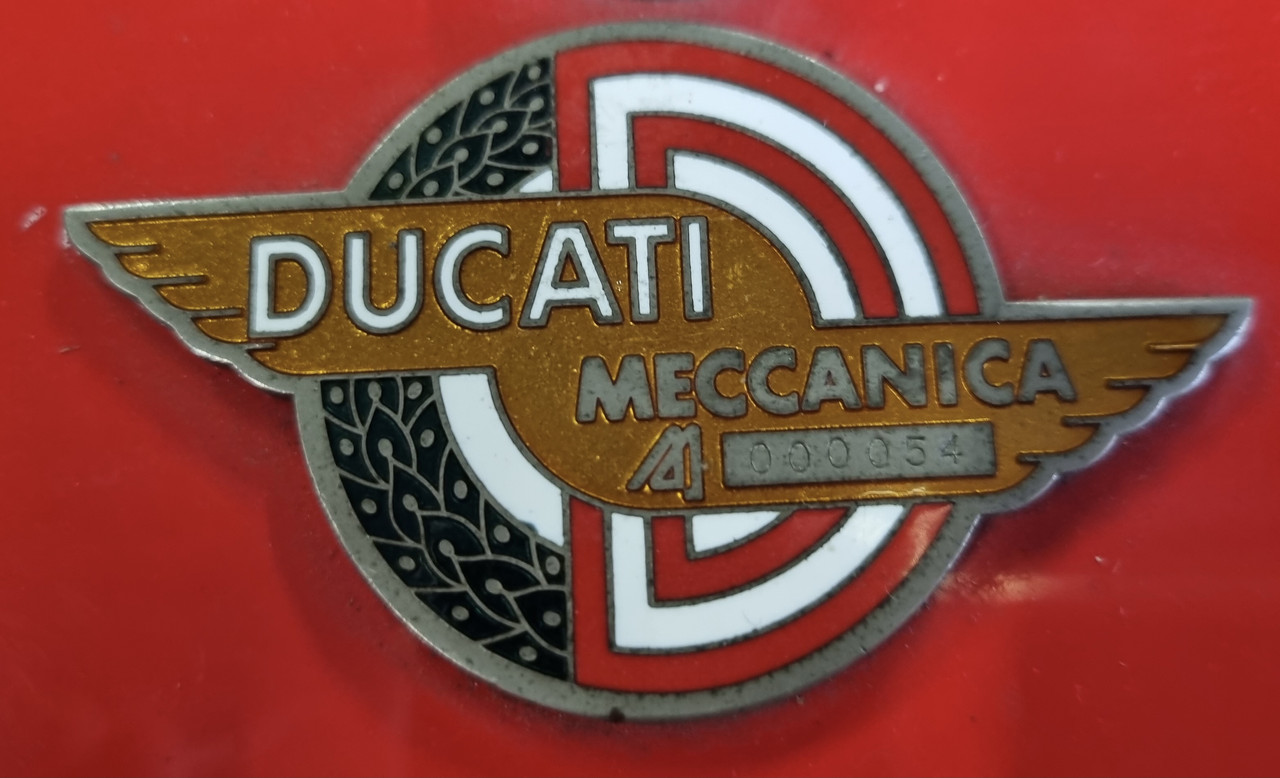 7F037663-7745-4AFD-A5EF-BE1D86C11B51