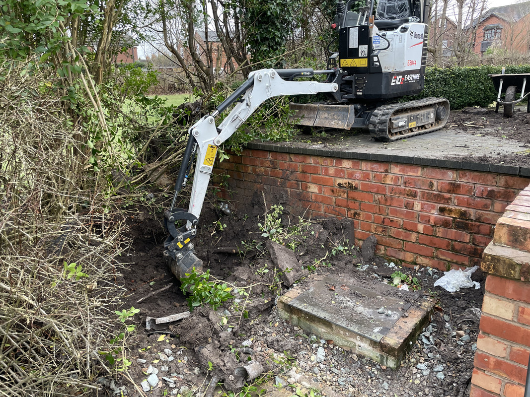 CF9A29FC-4803-4990-B879-5498AFA4B5EC