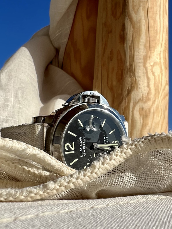 9306E227-E9A2-467A-BC62-DF58CAA5FA51