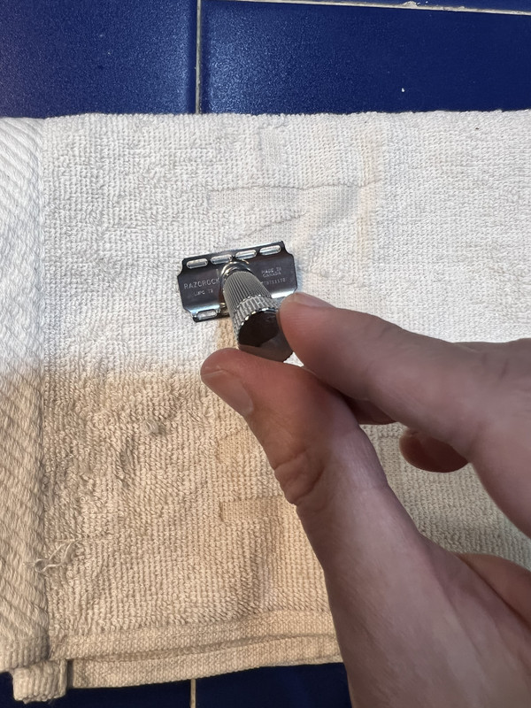 C41948C8-3A30-4AF9-A7E7-610120587E94