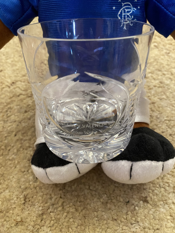 FAEFECE3-2B83-4F3D-876D-781B85E99D48