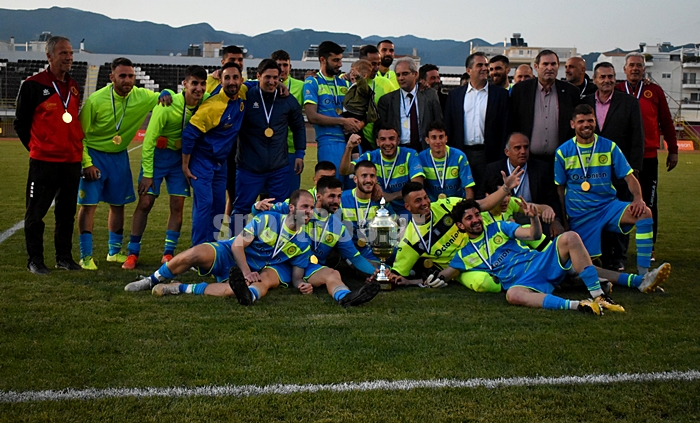 , &Tau;&epsilon;&lambda;&iota;&kappa;ό&sigmaf; &Kappa;&upsilon;&pi;έ&lambda;&lambda;&omicron;&upsilon; &Mu;&epsilon;&sigma;&sigma;&eta;&nu;ί&alpha;&sigmaf;: &Phi;&omega;&tau;&omicron;&rho;&epsilon;&pi;&omicron;&rho;&tau;ά&zeta; &alpha;&pi;&omicron; &tau;&eta;&nu; &Pi;&alpha;&rho;&alpha;&lambda;ί&alpha;