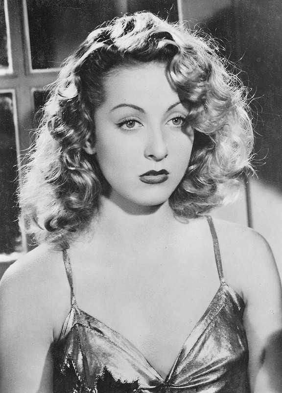 danielle_darrieux_a64