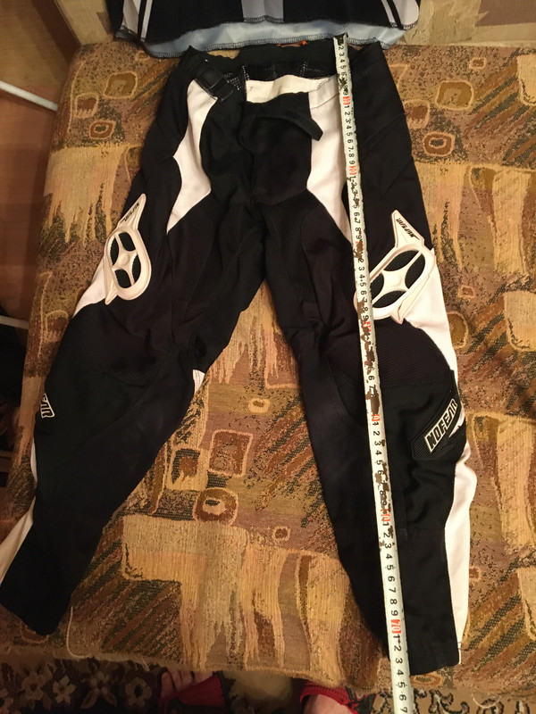 329E6212-E13F-4413-B80E-303D0974C306