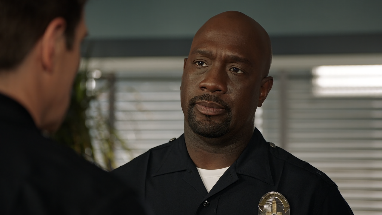 The.Rookie.S02E19.The.Q.Word.(1).1080p.10bit.AMZN.WEB-DL.AAC5.1.HEVC-Vyndros.mkv_snapshot_23.55_[202
