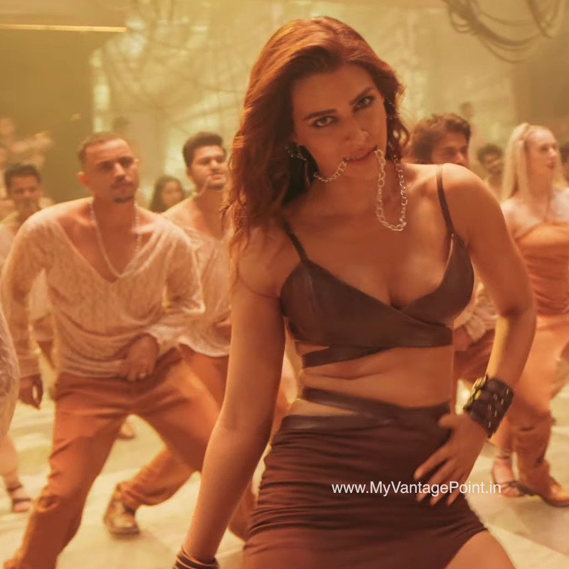 hot-pics-of-kriti-sanon-in-ganapath