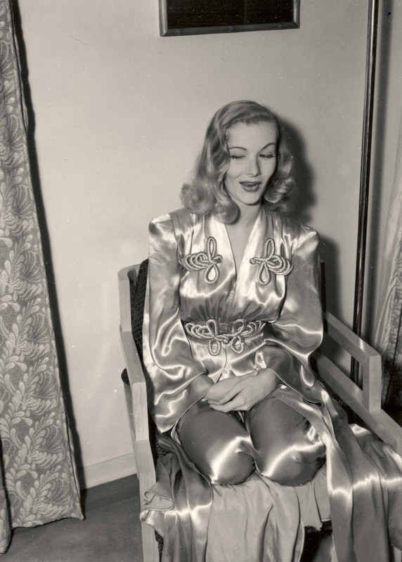 veronica_lake_mc12