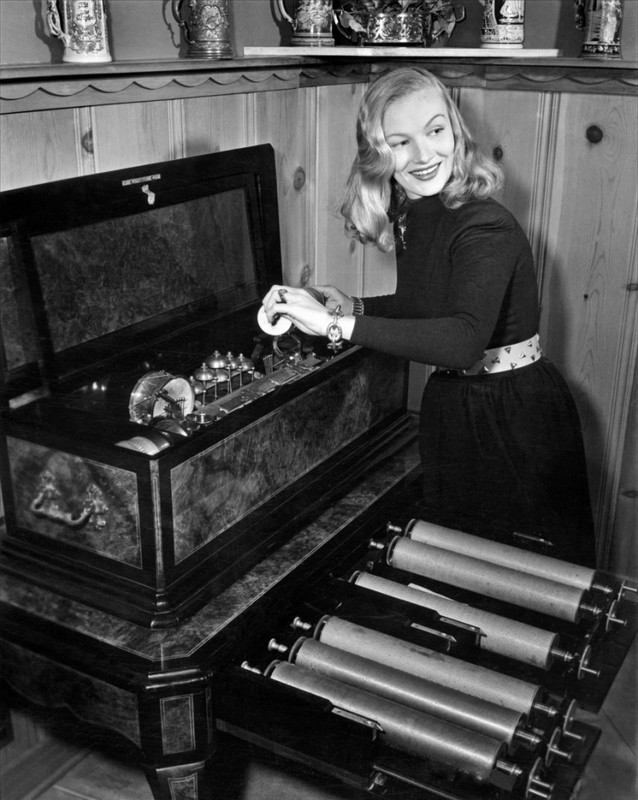 veronica_lake_mc09