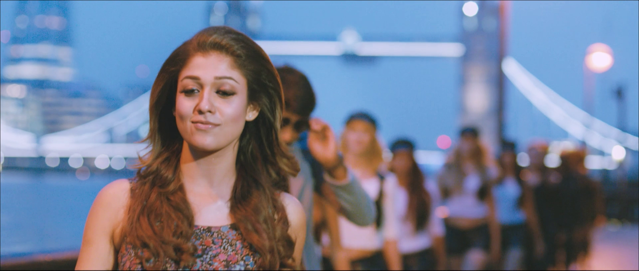 vlcsnap-2024-12-19-21h17m32s725