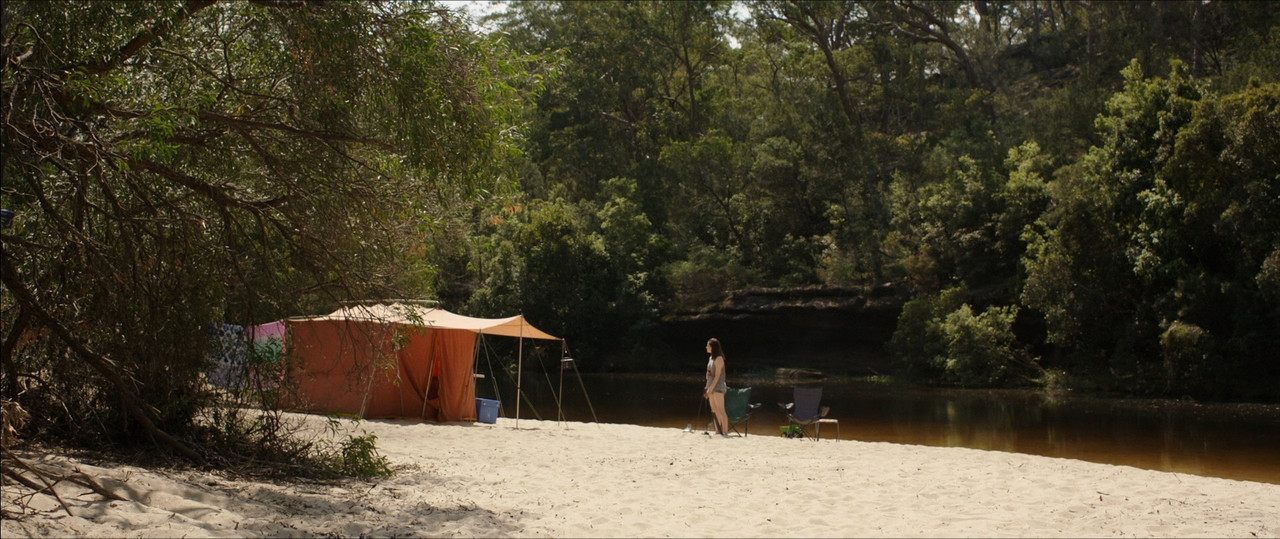 Killing Ground 2016 (1080p x265 10bit Tigole).mkv_snapshot_00.29