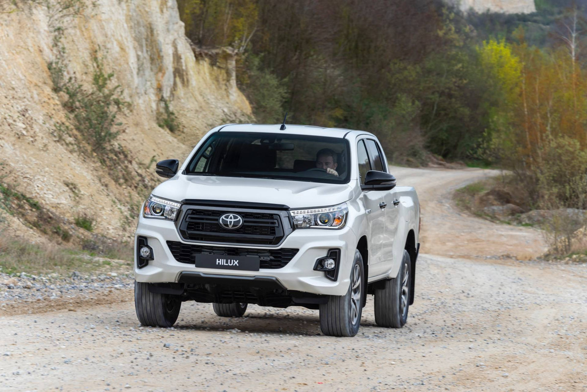 Toyota Hilux 2019 Special Edition (11)