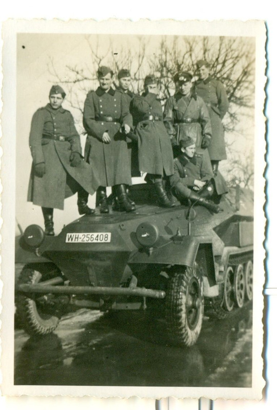 FOTO - SdKfz - SCHÜTZENPANZER - SdKfz 251  WH-25