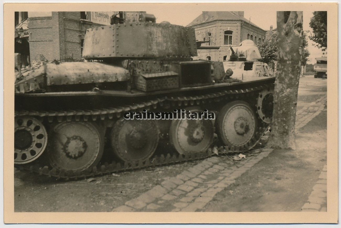 Orig. Foto Wrack Panzer 38 (t) und franz. Somua 