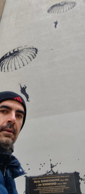 Casa Danzante, Reloj en movimiento y Castillo de Praga - Viena - Bratislava - Praga, Navidad 2024 (9)