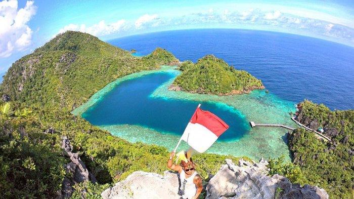 Laut di Pulau Karawapop