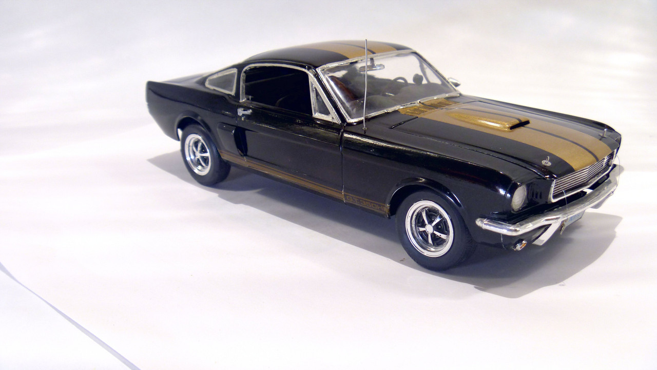 Revell '66 Mustang P1030586