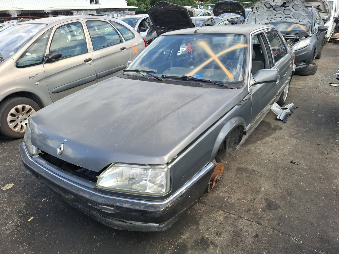 20260602 RENAULT 25 (5)