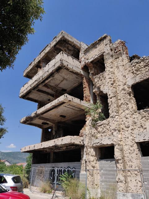 10 días por Eslovenia, Croacia y Bosnia con 3 niños. - Blogs de Europa Oriental - Sabado: Entramos a Bosnia parando en Mostar, Jablanica y Sarajevo. (10)
