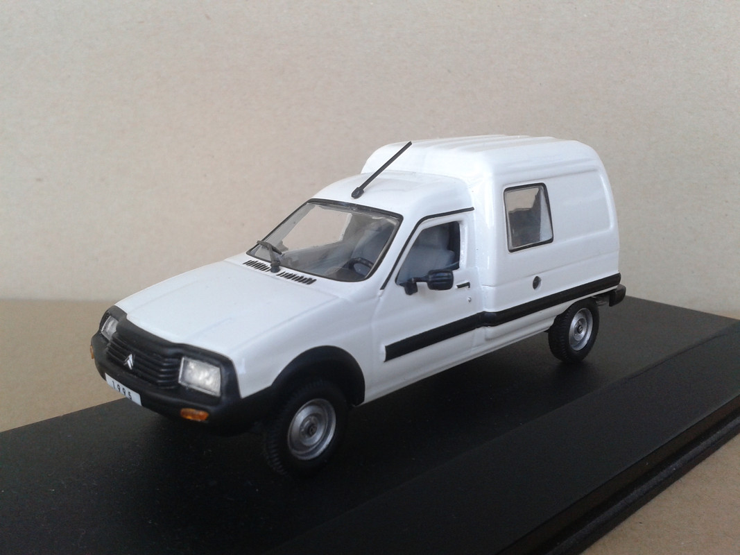 1995 Citroën C15 D First (Universal Hobbies-nº65 Passion Citroën) (14)