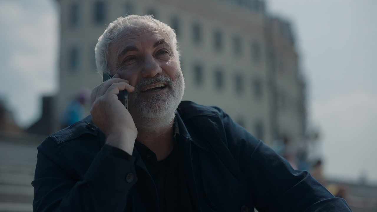 Killing.Eve.S04E04.It’s.Agony.and.I’m.Ravenous.1080p.10bit.BluRay.AAC5.1.HEVC-Vyndros.mkv_snapshot_1