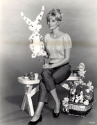 Yvette-Mimieux-b76