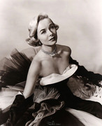 diana-lynn-b01