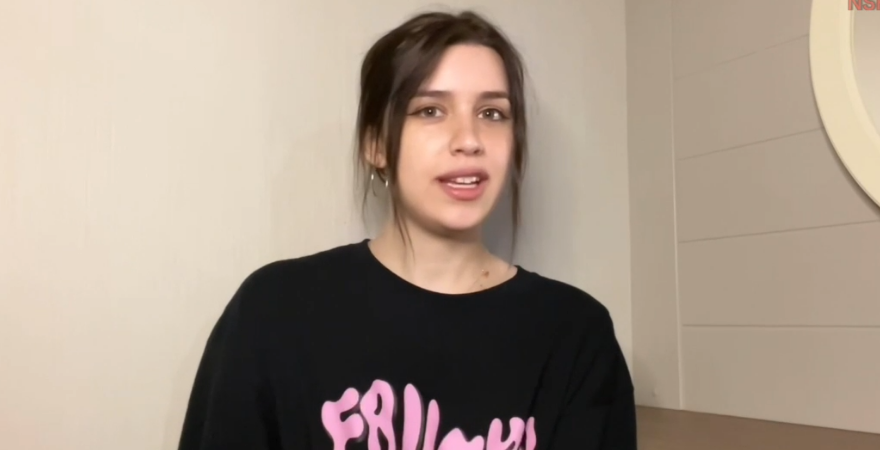 OnlyFans – Rosaline Dawn Losing my Virginity