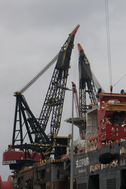 SLEIPNIR & THIALF@Calandkanaal Heerema Lokatie 03.01 (2)
