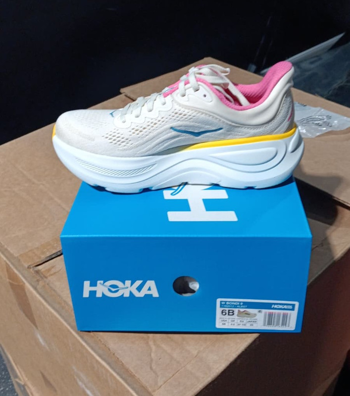 HOKA Bondi 9 Alabaster Birch 1162012-ALBST