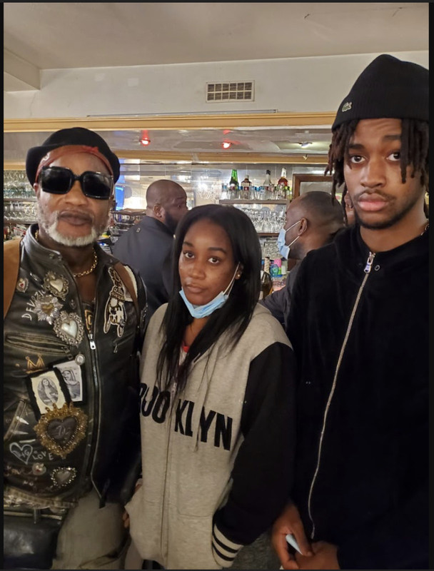 CC2FD84D-C4B0-480B-BF5B-AC0DA60C6B91