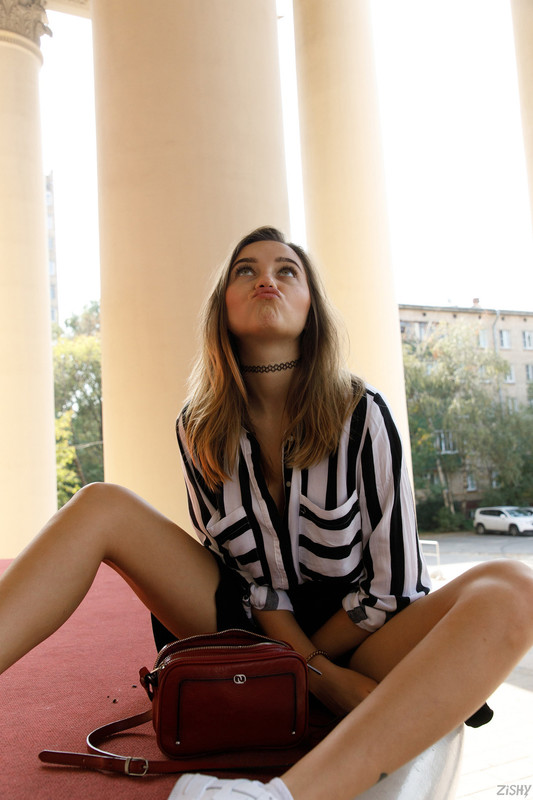 full_051_1227390069141226