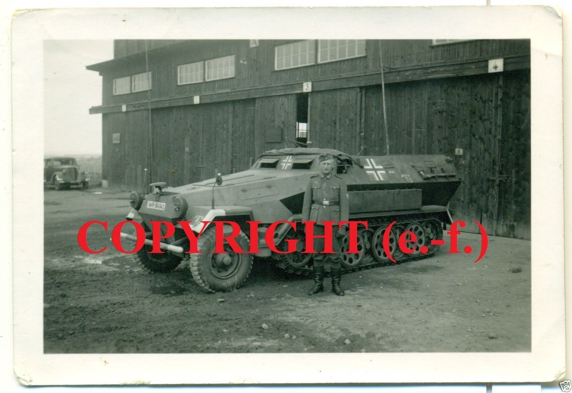 FAHRZEUG - SCHÜTZENPANZER - SdKfz 251 - Selt. Au