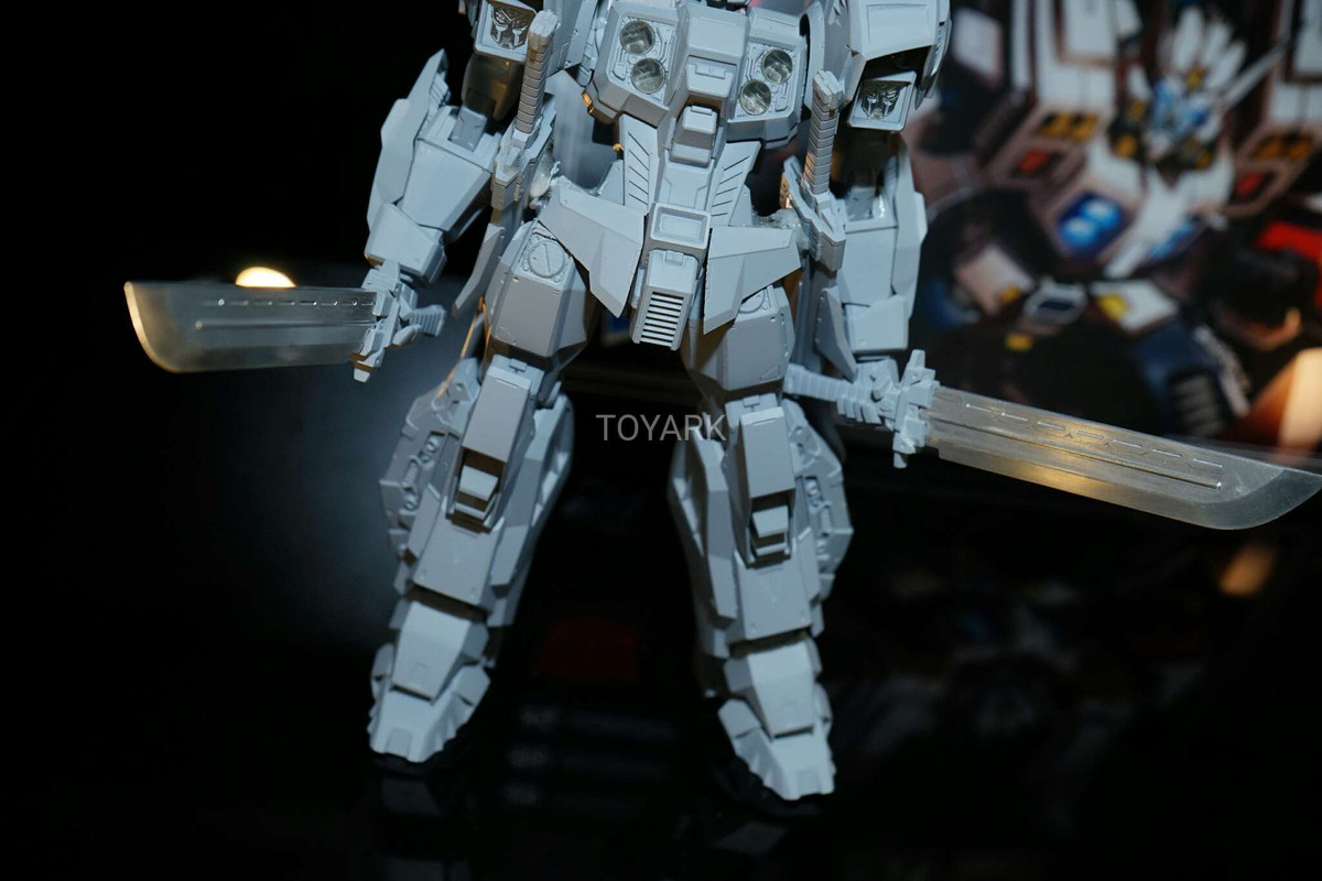 Toy-Fair-2017-Bluefin-Flame-Drift-017