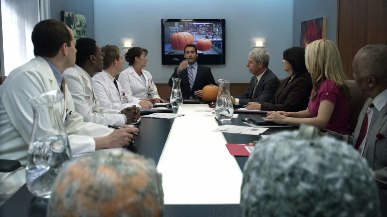 Better Off Ted (2009) - S01E01 - Pilot (1080p WEB-DL x265 Panda)