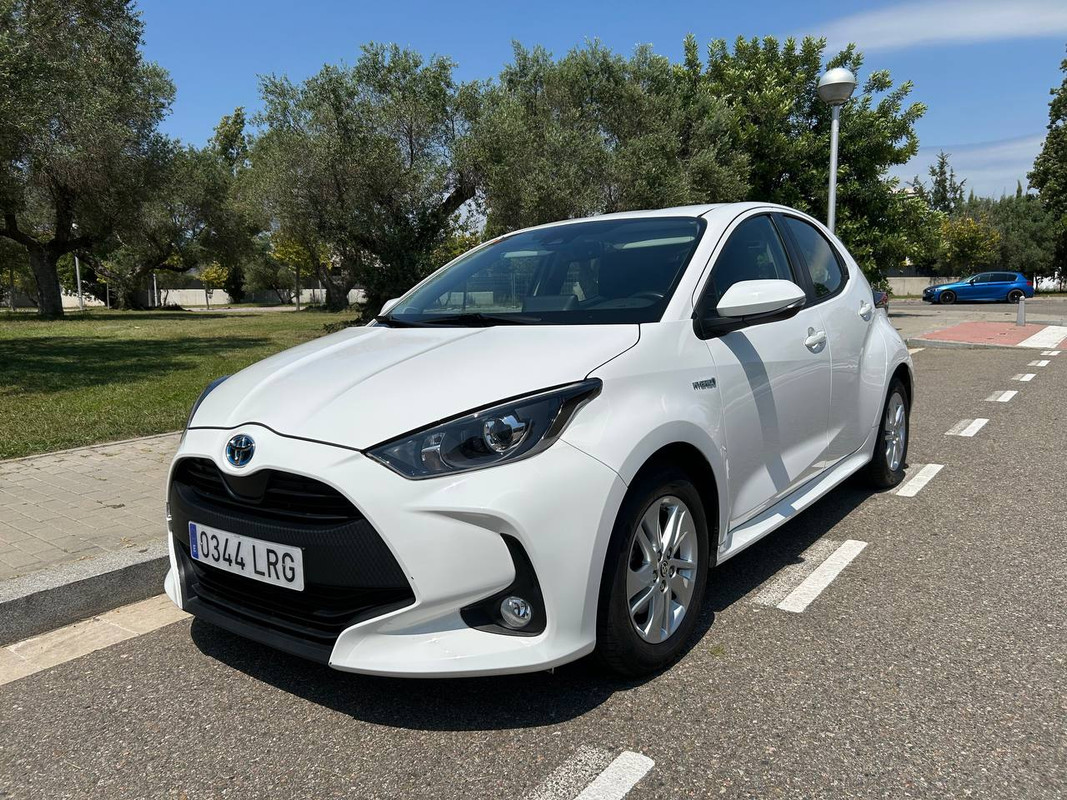 TOYOTA Yaris 1.5 120H Active Tech