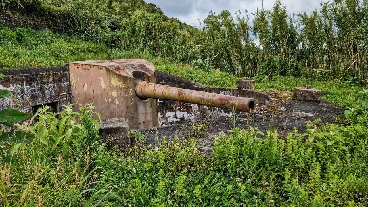 Artillerie cotiere "Exotiques" Batterie-de-Castanheira-centre-de-l-Atlantique