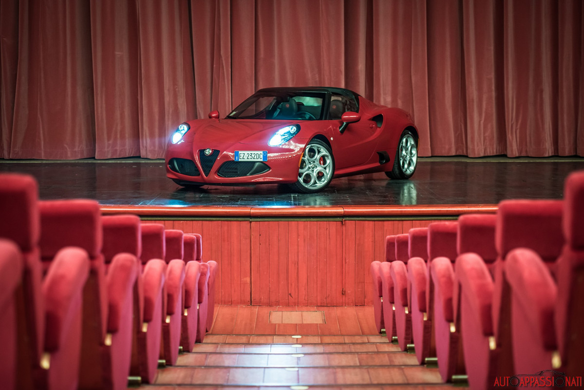 Alfa_Romeo_4C_04