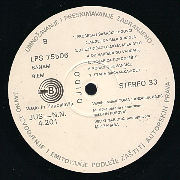 R-3426063-1329932935