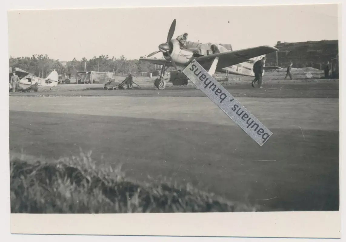 Foto Flugzeug Focke-Wulf Fw 190 2.WK (7376a)