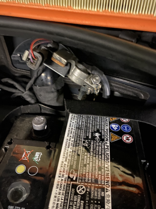 Tuto] Remplacer la batterie de voiture 12V - Forum Golf 7