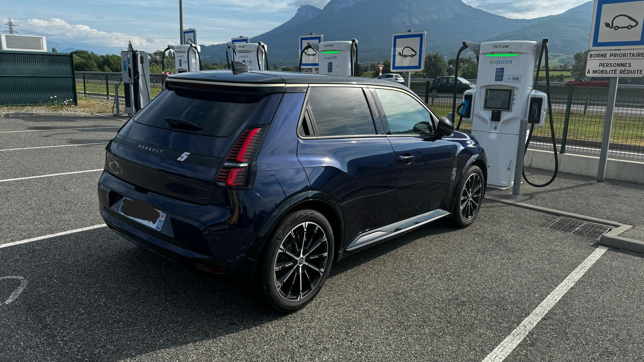 WhatsApp Image 2024-08-20 à 09.43.24_56ed0493