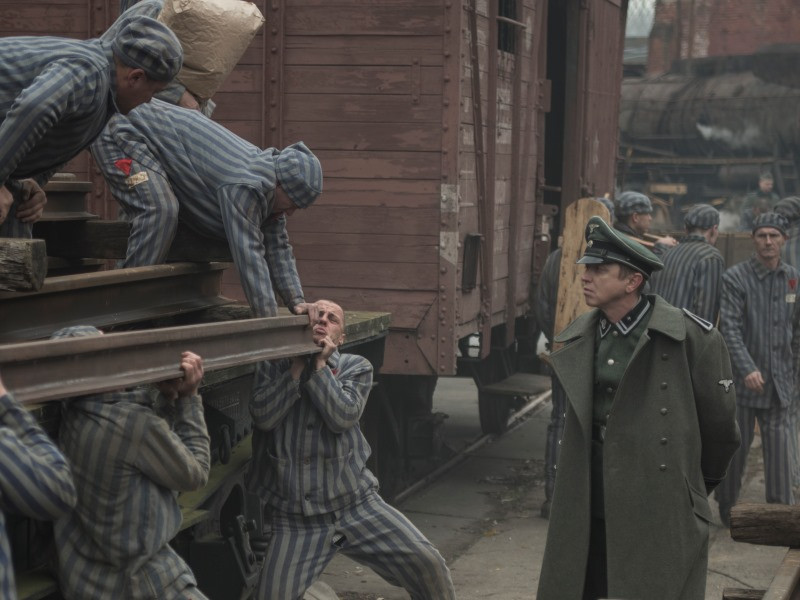 pilecki-grafika-www-miguel-neto-2-auto-1600x800