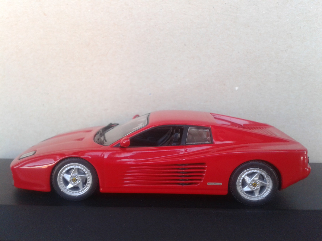 1994 Ferrari 512 M (Minichamps) (9)