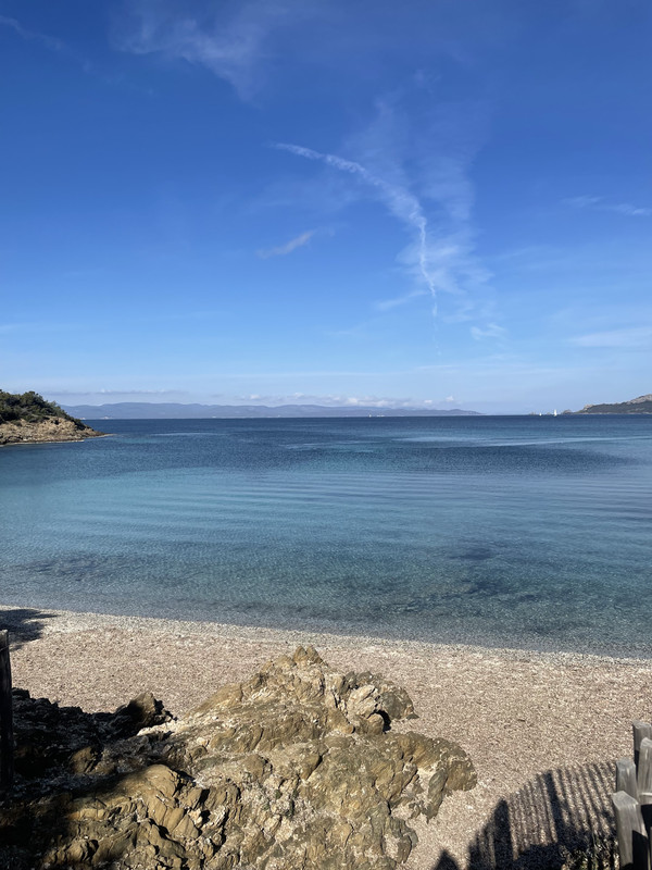 B8F1EEDA-BDA9-4A95-8C7D-787B8E3EBBAA