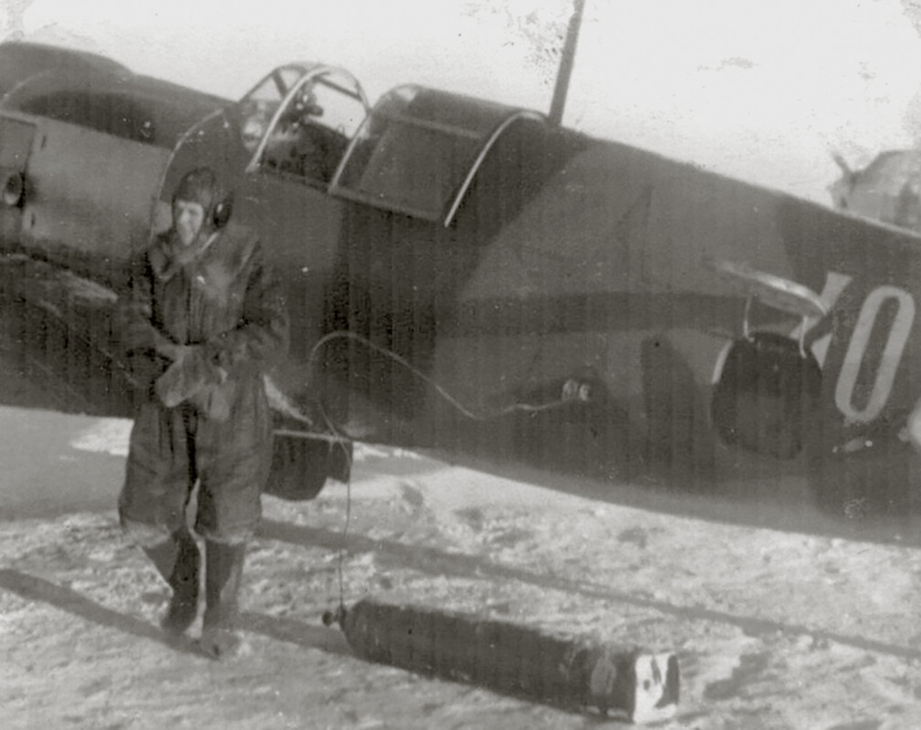 Lavochkin-La-5-5GvIAP-White-40-at-Savasleika-Nov-1942-01