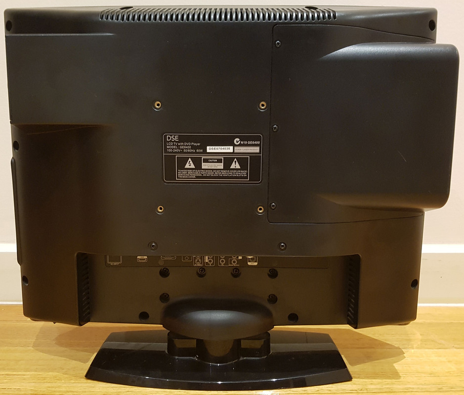 DSE (Dick Smith) GE6400 19" Inch TV Monitor LCD Television with DVD