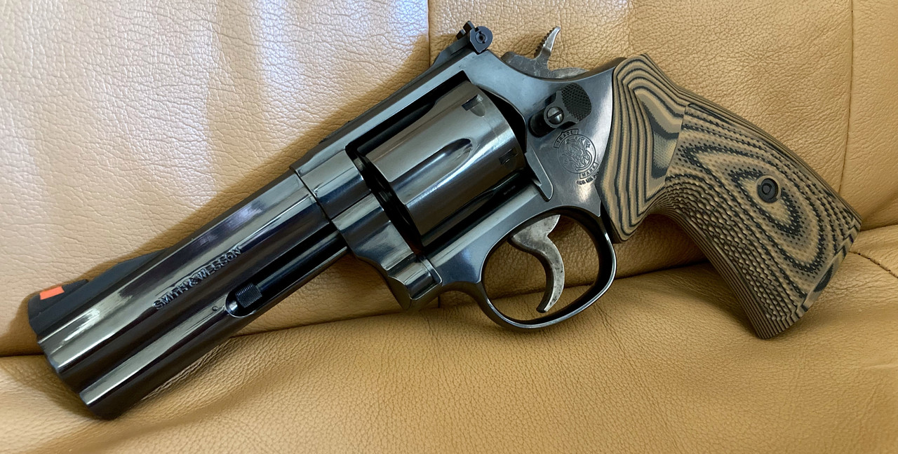 BF7518B8-51E5-4DCB-88DE-77A147E3921F