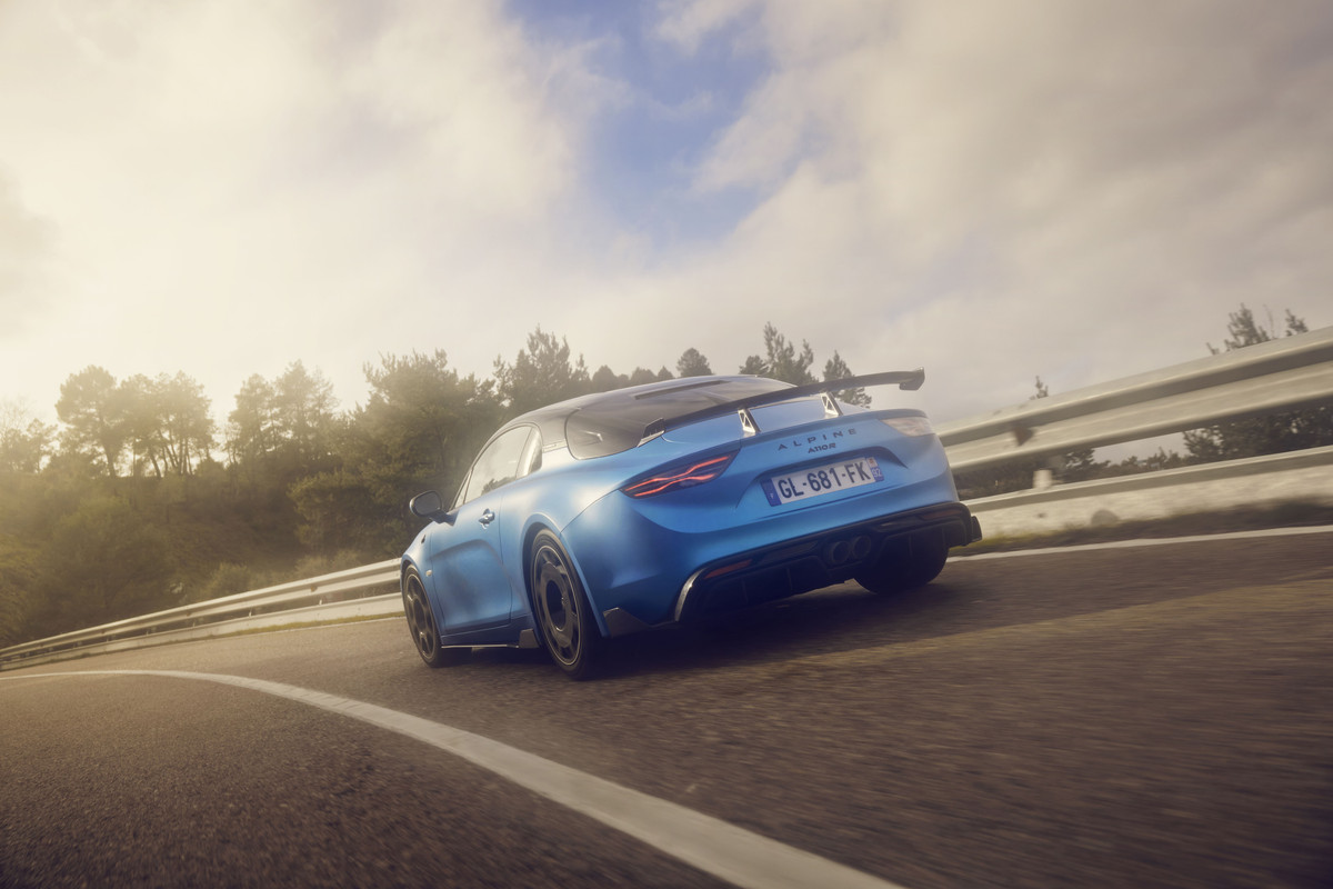 ALPINE_A110R_DYNAMICS_12