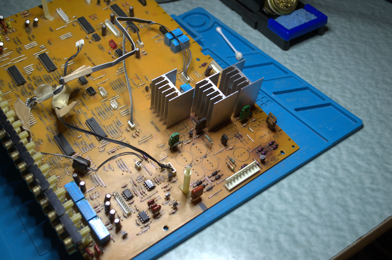 [Bild: Sony-TA-E2000ESD-Analog-Board-02.png]