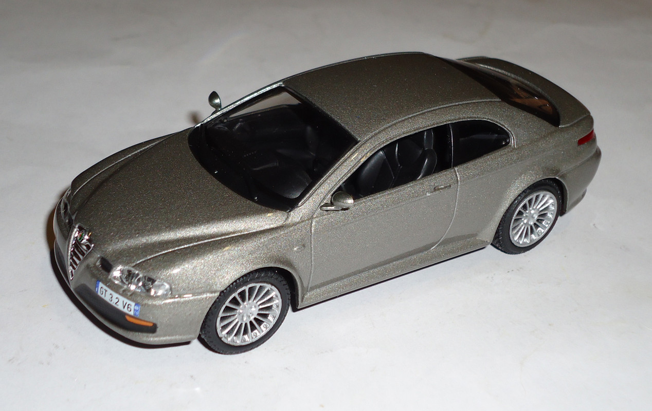 Alfa-Romeo-GT 2